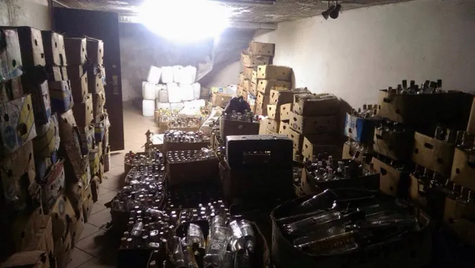 У Луцьку викрили підпільний цех з алкоголем