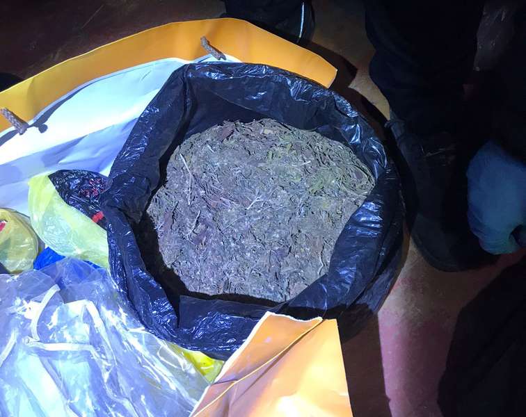 У лучанина знайшли зброю та наркотики вартістю пів мільйона гривень (фото)