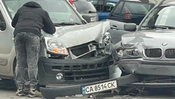 Вимушений об‘їзд: у Луцьку – аварія на Чорновола (фото, відео)