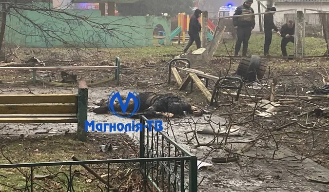 У Броварах біля дитсадка впав вертоліт – є постраждалі та загиблі (фото 18+)