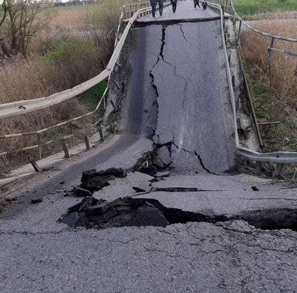 За три дні до обвалу мосту на трасі Луцьк – Львів владу попереджали про можливу катастрофу (фото)