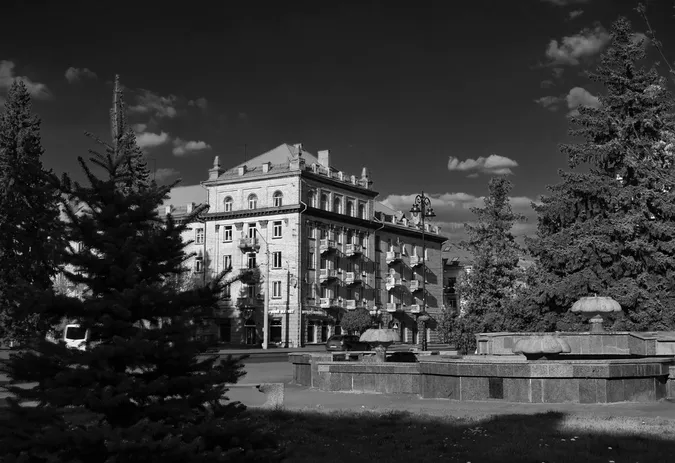 20+ несподіваних ракурсів Луцька на світлинах фотографа