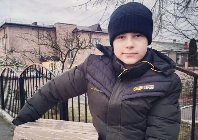 12-річний юнак з Волині став волонтером-друкарем 3D-виробів (фото)