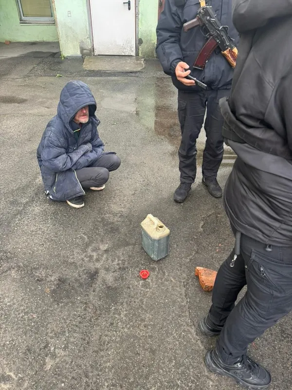 Нардеп з Волині Ігор Гузь заявляє, що хотіли підпалити його авто (фото, відео)