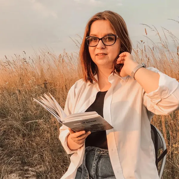 Лучанка обиратиме книги для всіх бібліотек країни