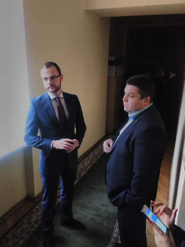 Поліція не допомогла Поліщуку потрапити в кабінет Вусенко (фото)