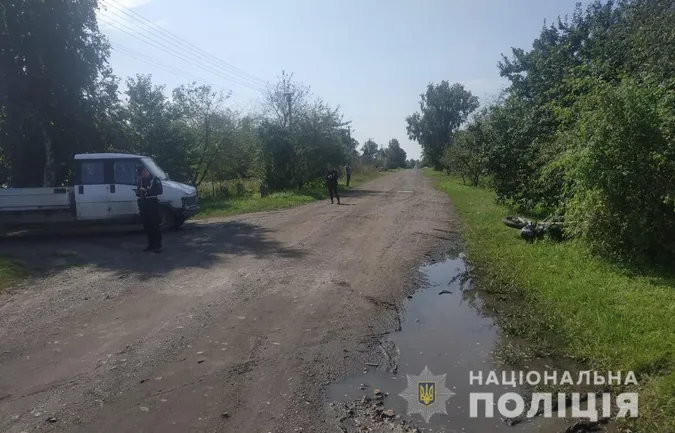 На Волині вантажівка збила мотоцикліста (фото, відео)