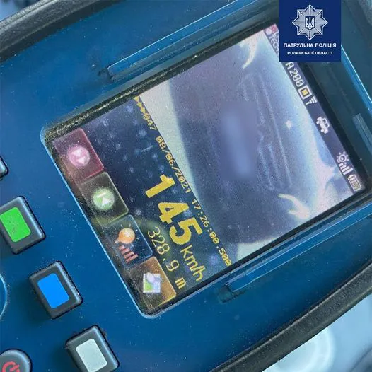 Швидкість – 145 км/год: ковельські патрульні зловили «шумахера»