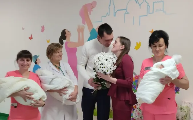 Одразу троє хлопчиків: у Луцьку народилась трійня (фото)