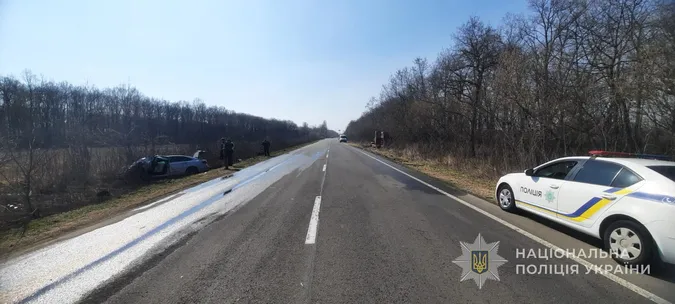 Від удару зім’яло легковик: на Волині влупилися Volkswagen з вантажівкою (фото)