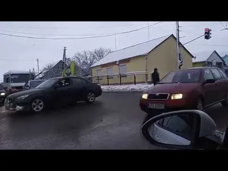 У Луцьку автопротест власників машин на єврореєстрації (фото)