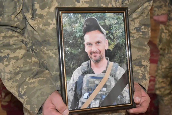 У Луцьку попрощалися з полеглим на Херсонщині Андрієм Булгаковим (фото)