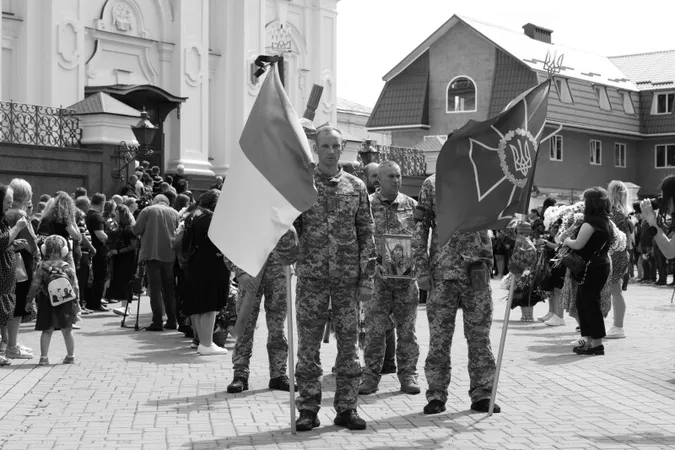 У Луцьку попрощалися із загиблим на Луганщині Романом Гаврилюком (фото)