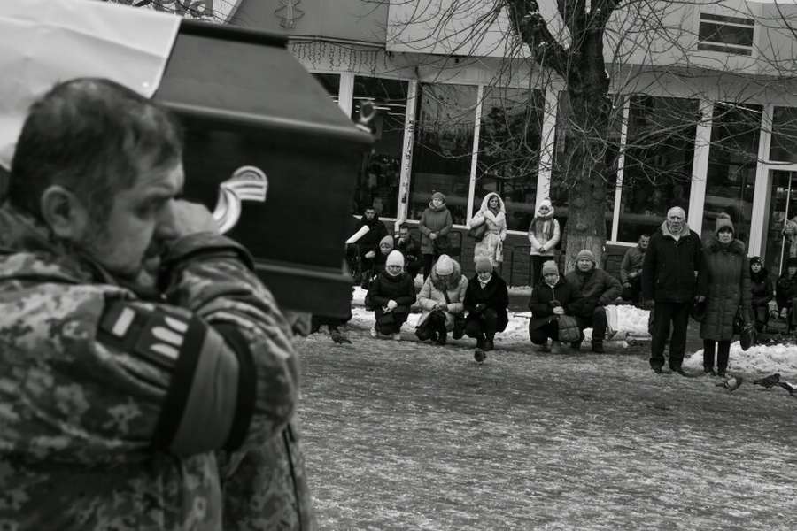 У Луцьку попрощалися із загиблим на Донеччині Мирославом Гузаром (фото)