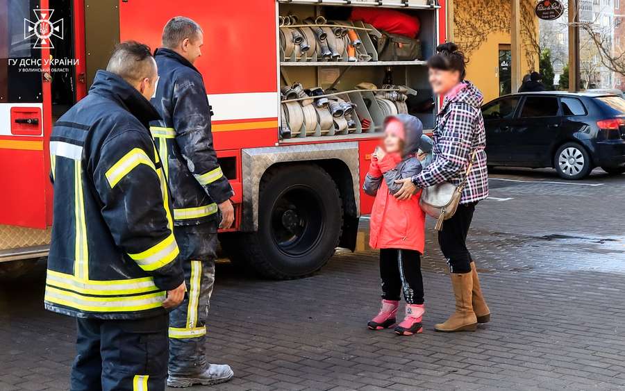 Пухнаста знахідка: нові деталі пожежі в спорткомплексі у Луцьку (фото)