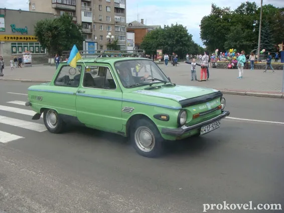 На Волині відбувся пробіг ретро-автомобілів (фото)