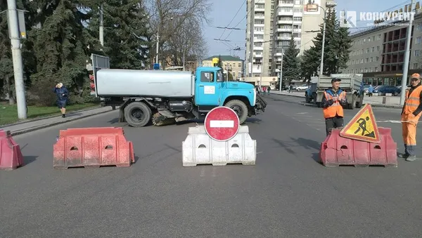 У Луцьку перекрили рух транспорту