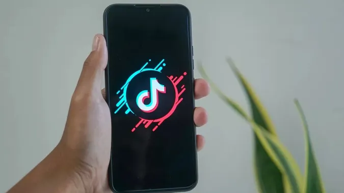 TikTok ділитиметься з блогерами доходом від реклами