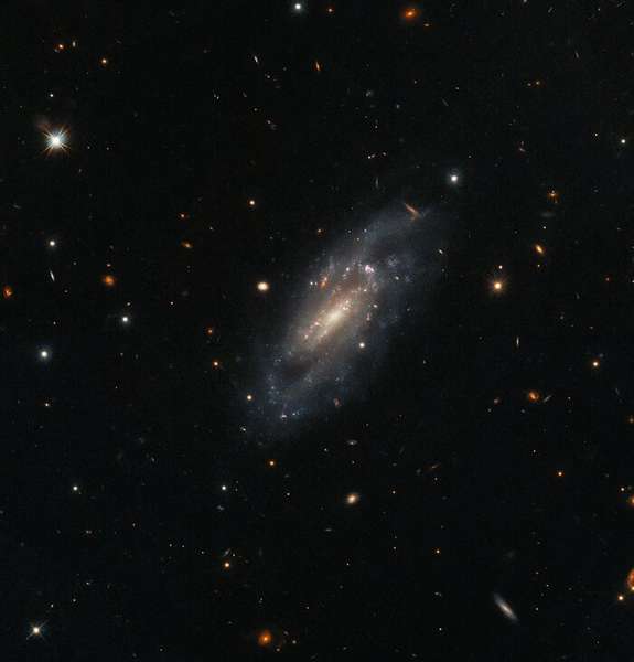 Телескоп Hubble сфотографував спіральну галактику у сузір’ї Пегаса (фото)