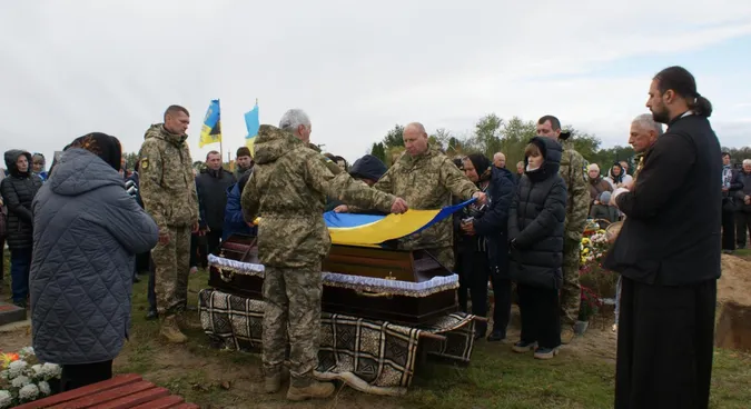 На Волині попрощалися з військовим Миколою Пахлею (фото)