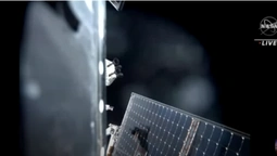 Космічний корабель Orion повертається на Землю з місячної орбіти (відео)