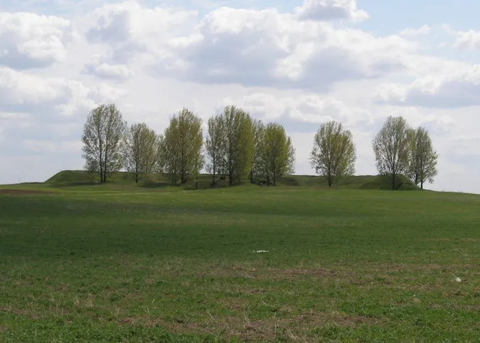Таємниця під валами: під Луцьком стоїть форт, що не знав бою (фото)