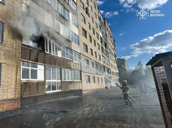 Замкнула морозильна камера: у Нововолинську горів балкон квартири