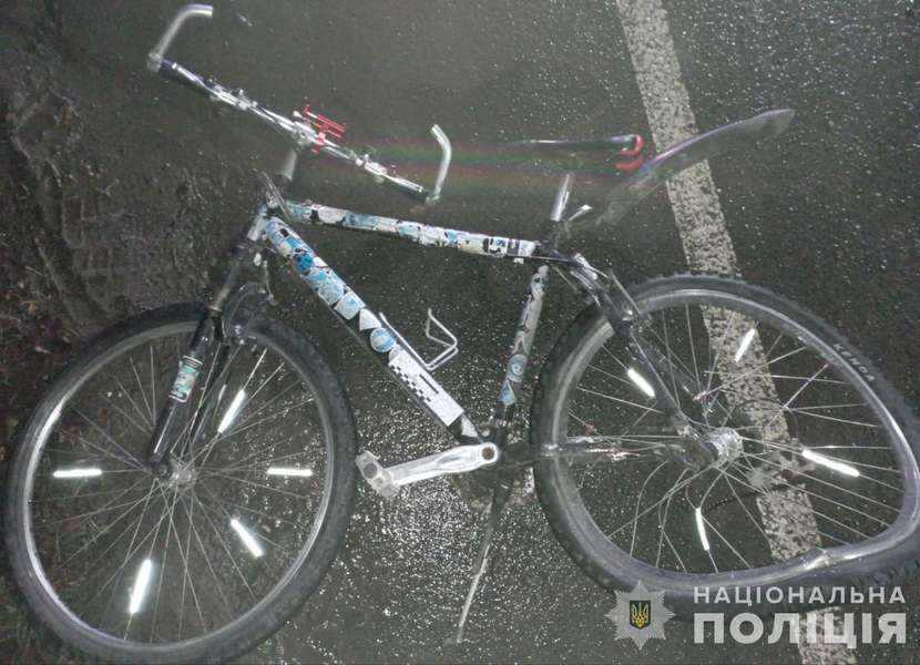Аварія під Луцьком: постраждалий велосипедист – в реанімації (фото)