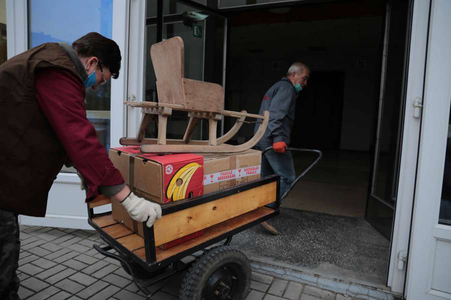 Волиняни відправили 4 тонни вантажу на допомогу погорільцям Луганщини (фото)