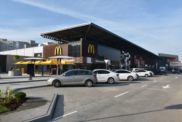 Скільки заробляють  у луцькому McDonald's