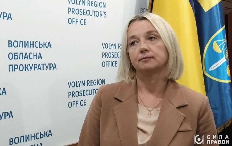 Прокурорка Ірина Присяжнюк каже, що наразі справа за Державною виконавчою службою.><span class=