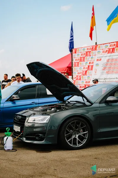 Драйв та адреналін: під Луцьком змагалися спортивні авто (фото)