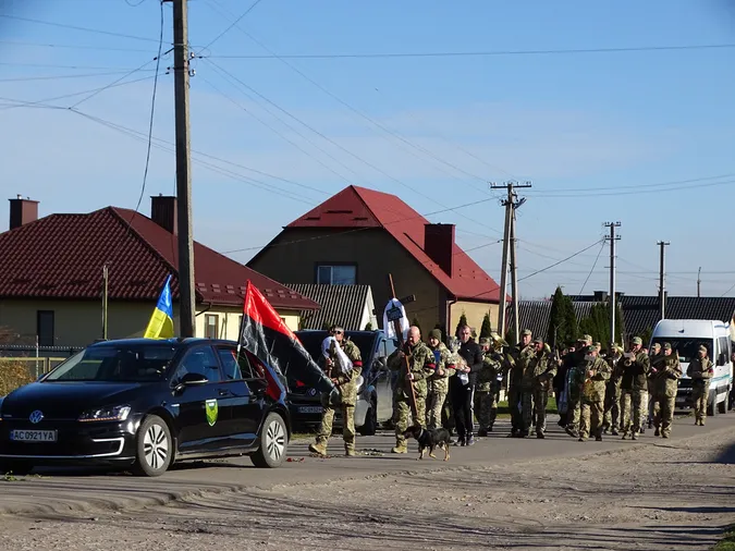Турійська громада провела в останню земну дорогу Героя Володимира Матусевича (фото)