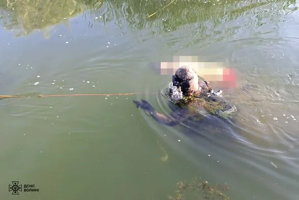 Пірнув і не виплив: в озері на Ковельщині потонув молодий чоловік (фото)