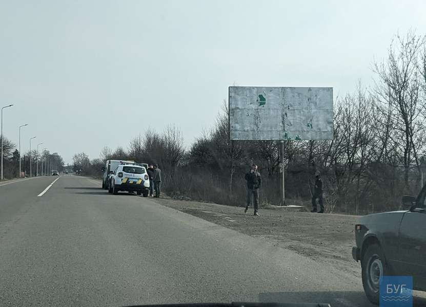 На Волині бус з підозрюваними зупинили посеред дороги (фото)