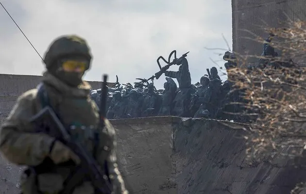 Мобілізація ще більше деморалізує військових рф в Україні, – Тімоті Снайдер