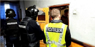 Ув'язнений житель Волині та лучанин «з волі» постачали наркотики в колонію на Рівненщині (фото)
