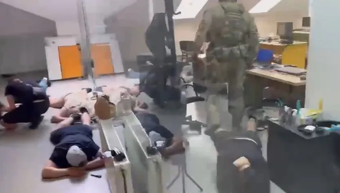У Луцьку поліція та СБУ проводять масштабні обшуки: що відбувається (фото)
