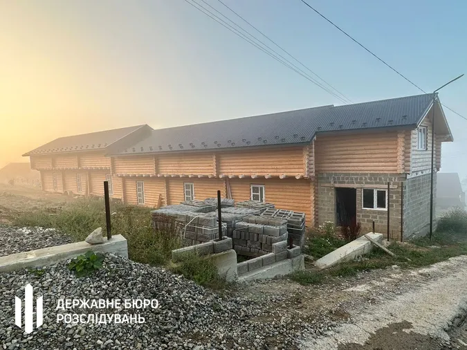 Військком Рівненщини, який побив підлеглого, будує котеджне містечко в Буковелі (фото)