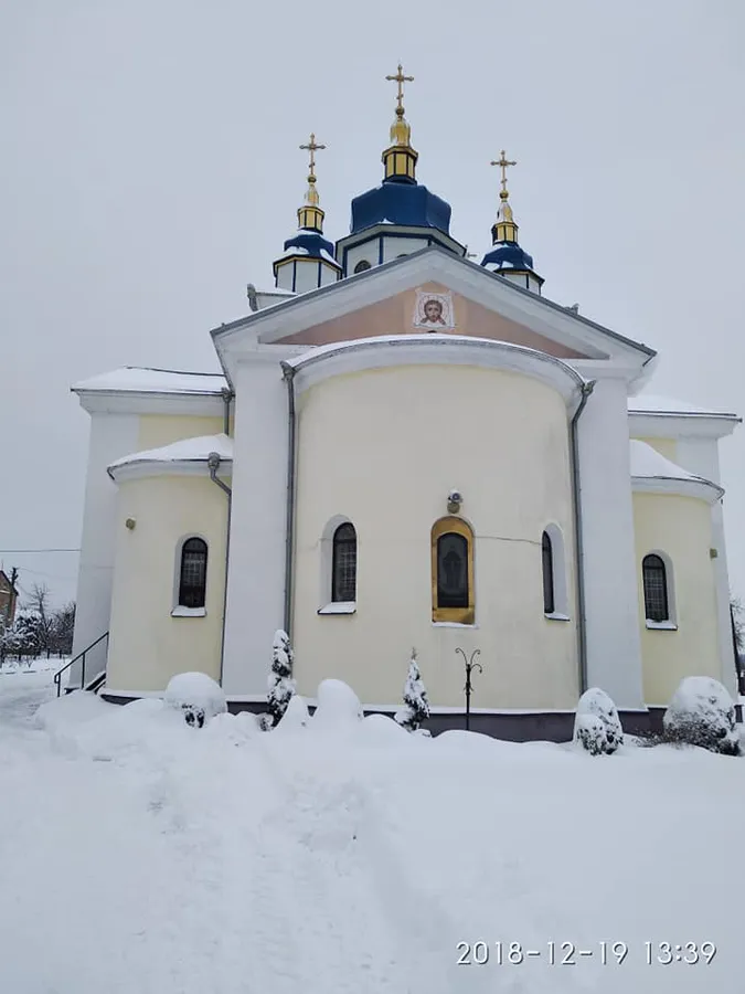 Під Луцьком живий ланцюг з вірян обох конфесій з'єднає храми ПЦУ та УПЦ МП