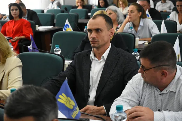 Віталій Бондар