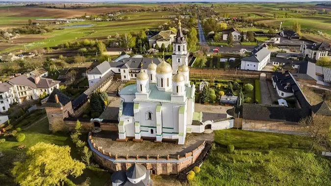 Зимненський монастир