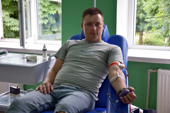 У Луцьку прикордонники долучилися до акції «Кров для ЗСУ» (фото)