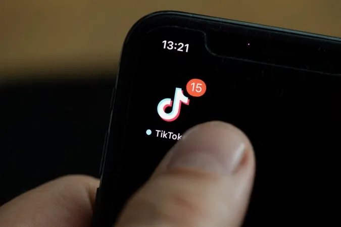 Медіа дізнались, хто купить американську частку TikTok