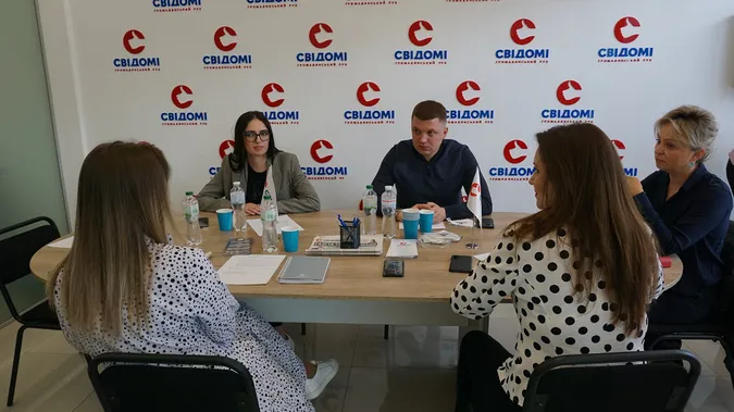 Безпечно за кордон: куди подорожувати лучанам та усе про тестування на COVID-19
