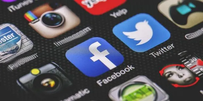Росія оштрафувала Facebook і Twitter на 4 мільйони