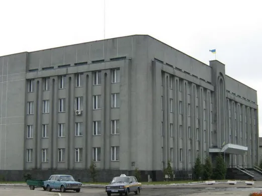 Від 6 до 30 тисяч: скільки заробляють посадовці Камінь-Каширської райради