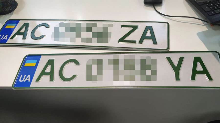 Лучанин через літеру Z замінив номерний знак свого авто на новий