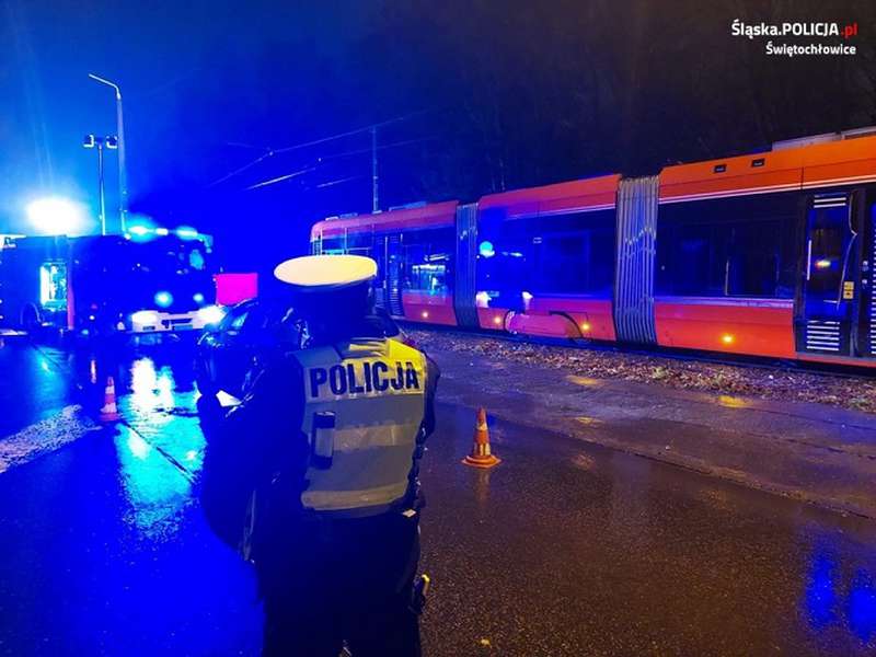 Зіткнувся із трамваєм: у Польщі в ДТП загинув українець (фото)