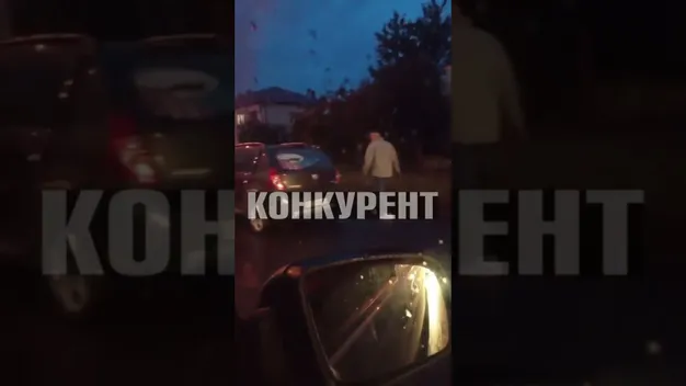 Рух ускладнено: на Дубнівській у Луцьку аварія, побилися «фольц» і «нісан» (відео)
